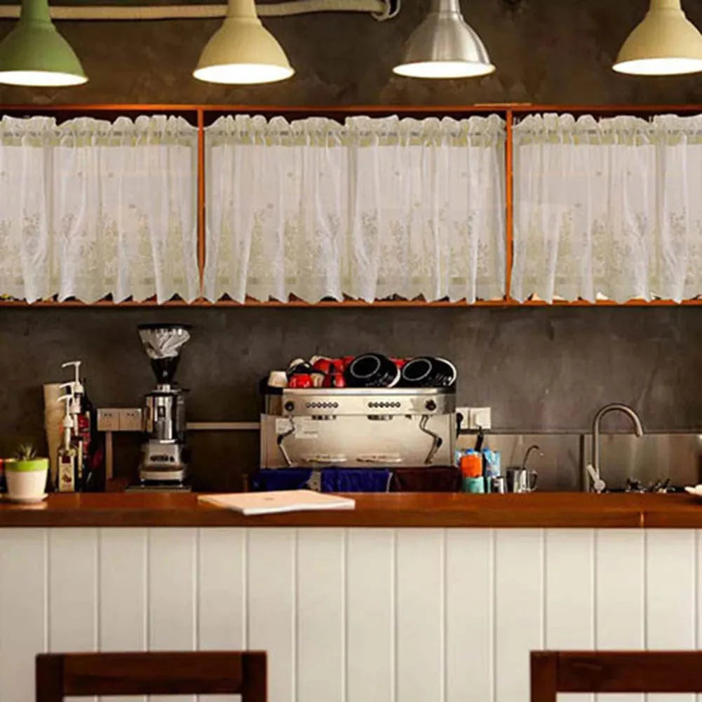 Rideau cuisine beige pour rangement