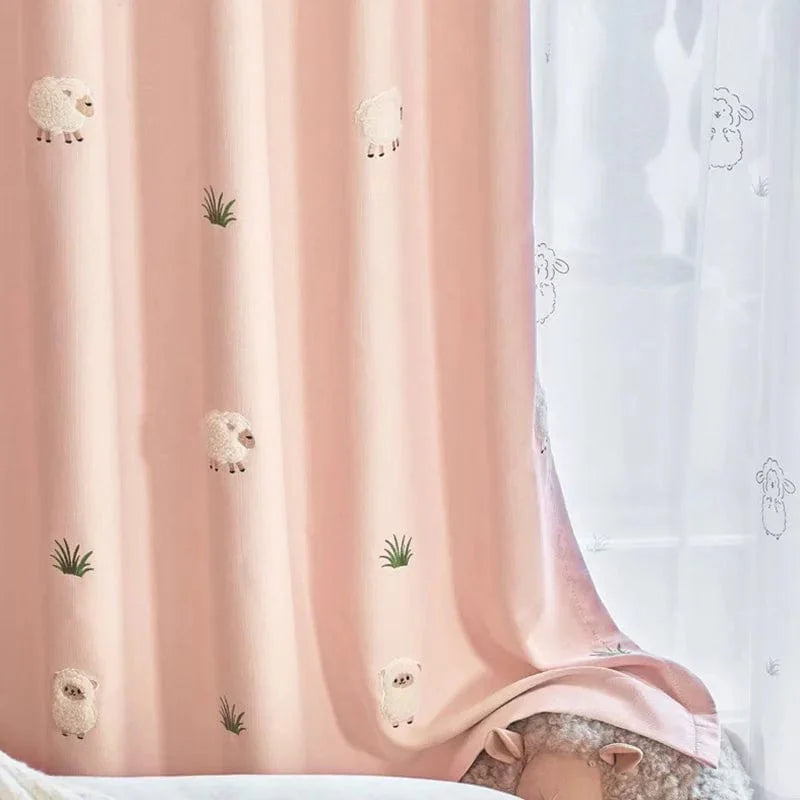 Rideau enfant occultant à motifs moutons coloré