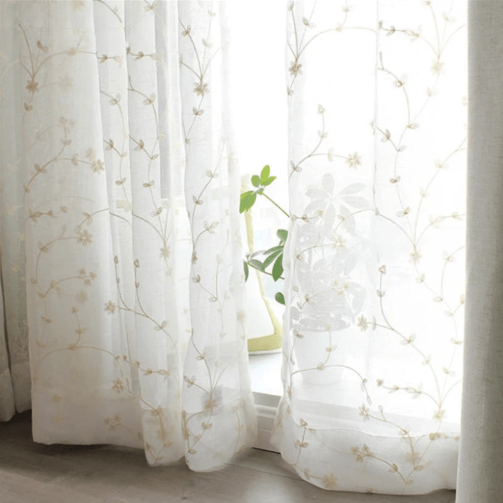 Rideau lin à broderies florales