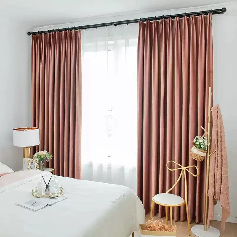 Rideau velours rose occultant classique