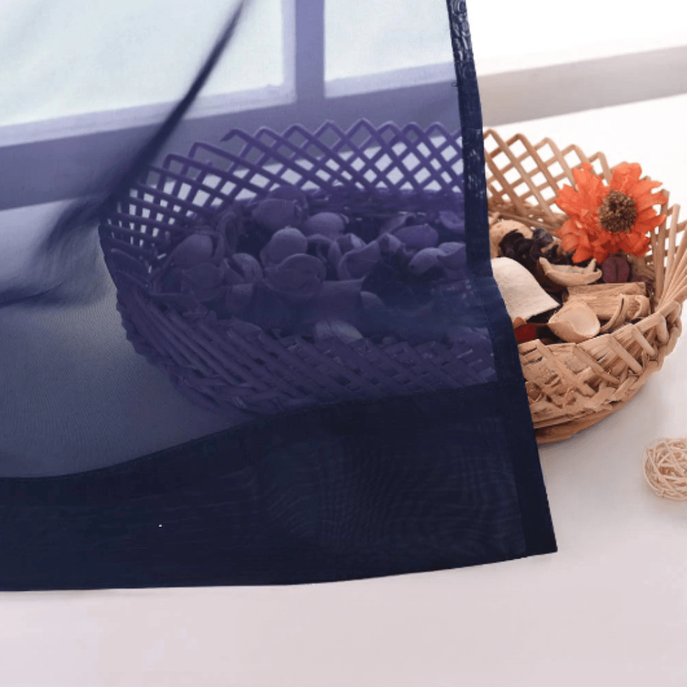 Voilage bleu marine fin