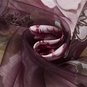 Voilage violet à motifs fleures roses